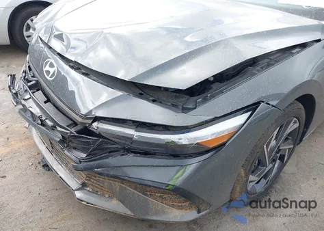 2024 Hyundai Elantra Sel z USA, uszkodzony, nr VIN KMHLS4DG5RU672496